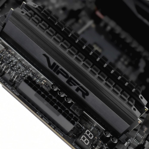 DDR4 Viper 4 Blackout 16GB/3200(2*8GB) Black CL16-1513686
